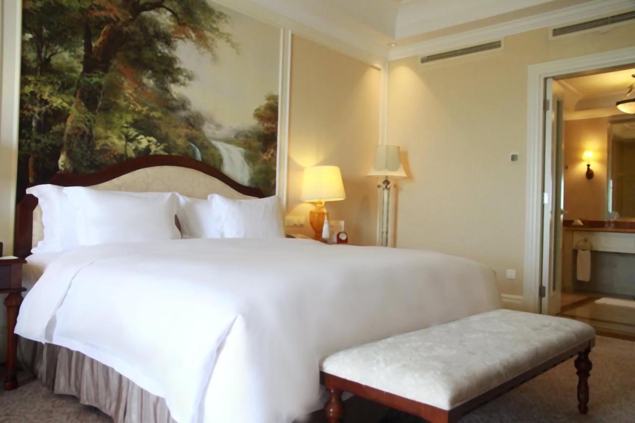 Crowne Plaza Ocean Spring Resort By Ihg Jimo Eksteriør billede