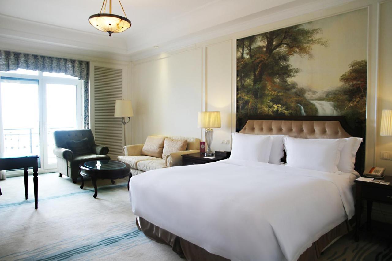 Crowne Plaza Ocean Spring Resort By Ihg Jimo Eksteriør billede