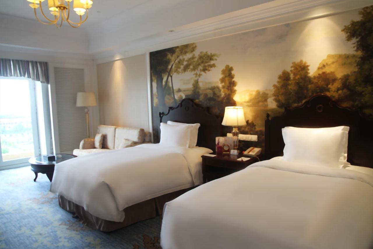 Crowne Plaza Ocean Spring Resort By Ihg Jimo Eksteriør billede
