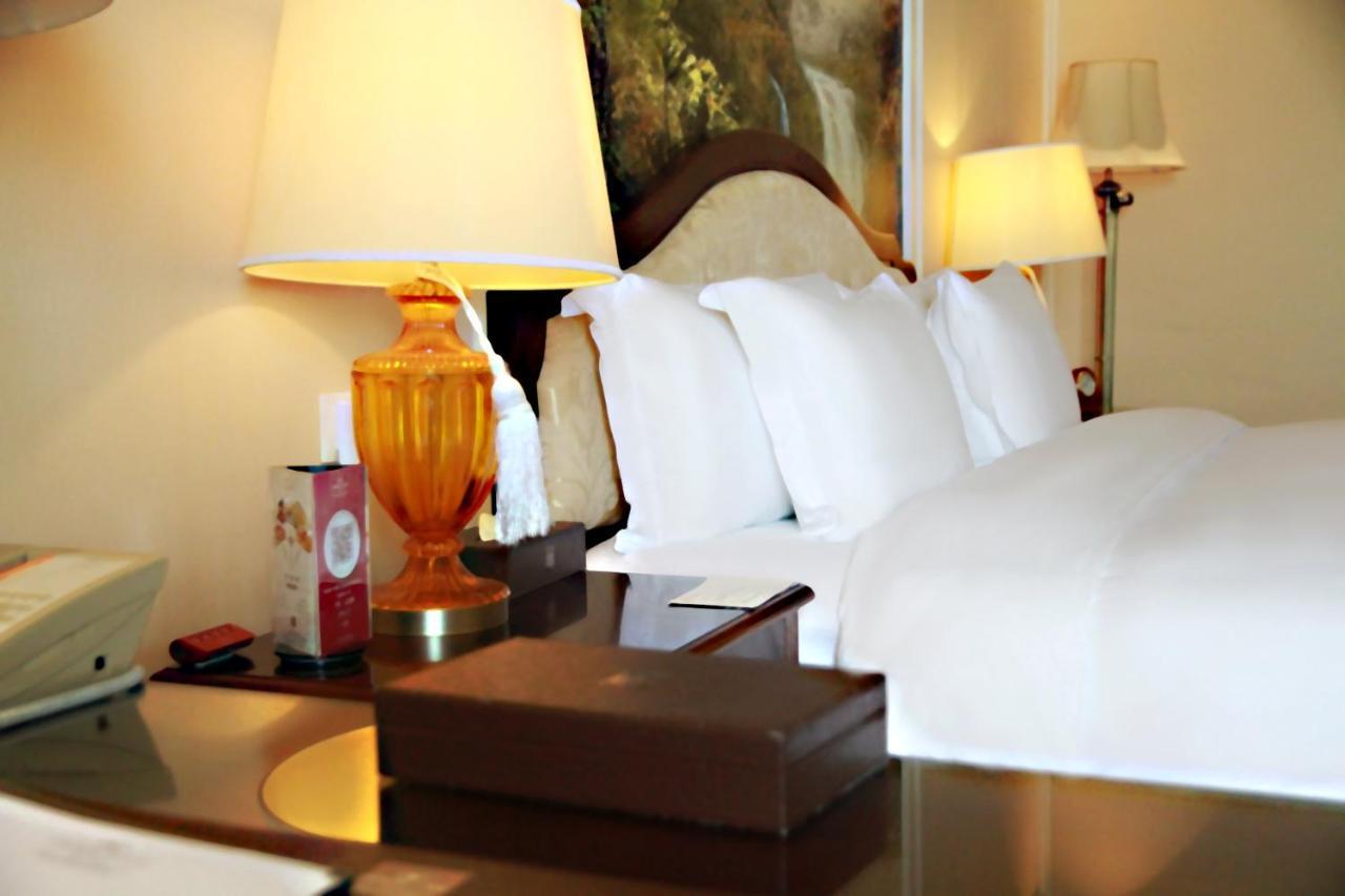 Crowne Plaza Ocean Spring Resort By Ihg Jimo Eksteriør billede